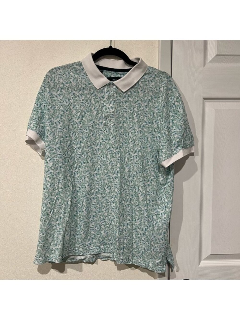 Rodd and Gunn Leaf Print Green White Trim Polo Shirt Size Large